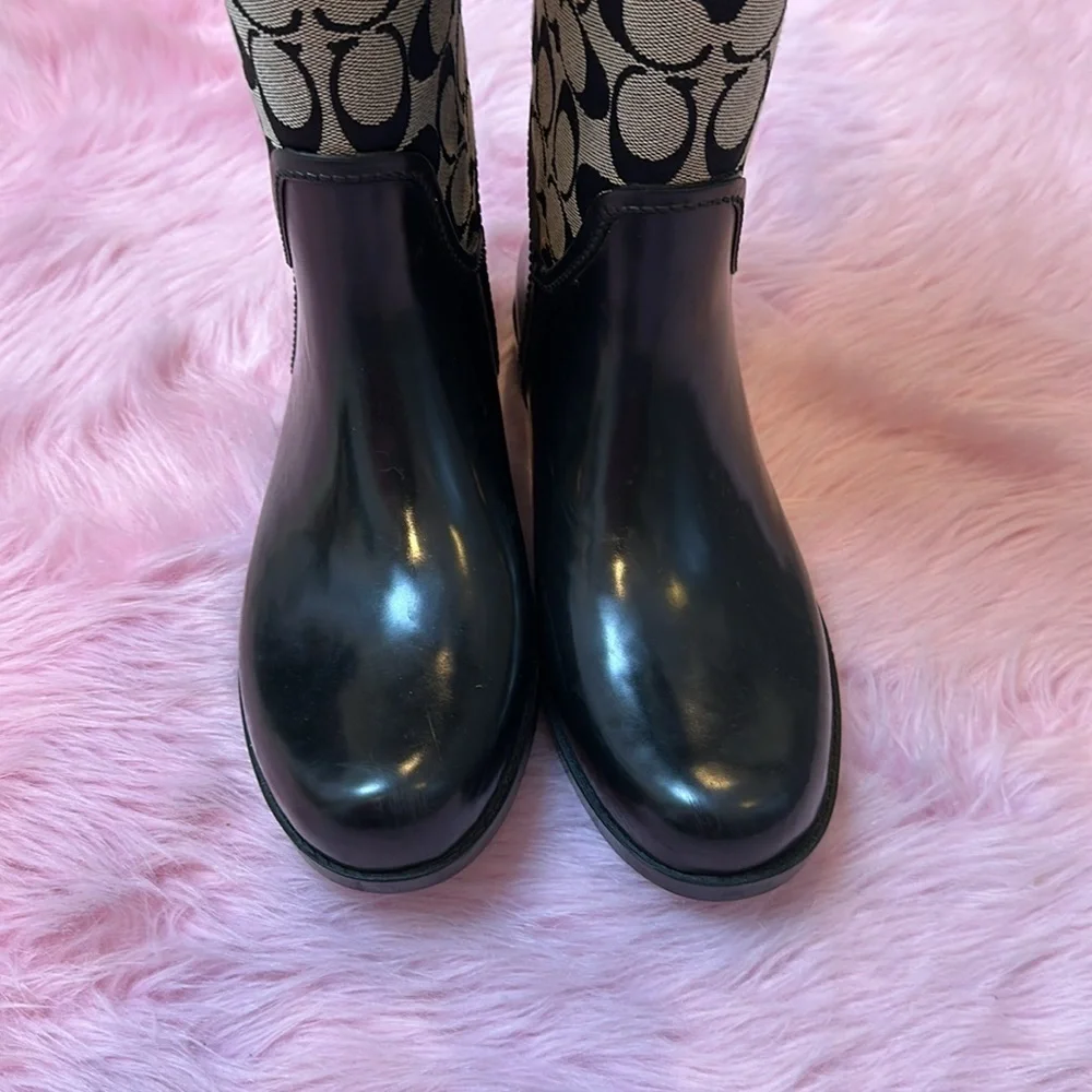Coach black & gray monogram rain boots size 7